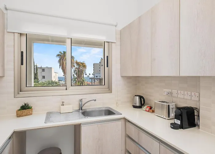 Downtown View 2 Bedroom Larnaka