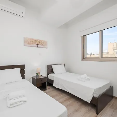 Downtown View 2 Bedroom Lárnaka